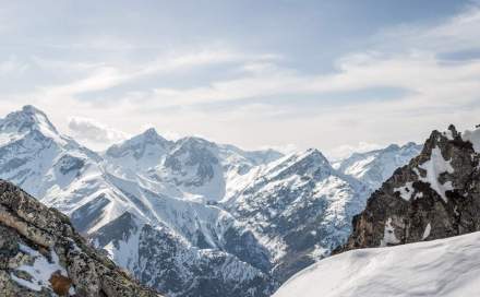Demeure Sauvage · Restaurant &amp; Chambres Alpe d’Huez